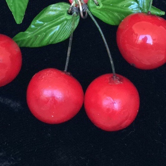 COPY - Vtg Retro Style dangling Lucious Cherry Necklace - Picture 6 of 6